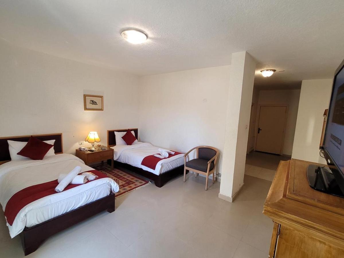Petra Home Hotel 瓦迪穆萨 外观 照片