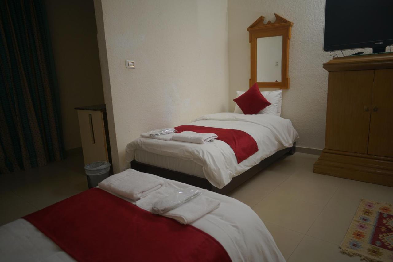 Petra Home Hotel 瓦迪穆萨 外观 照片