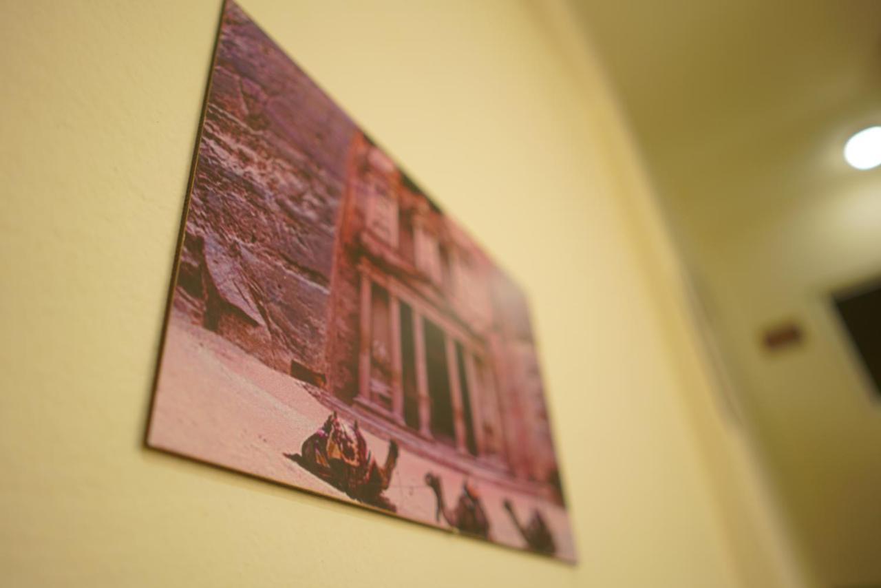 Petra Home Hotel 瓦迪穆萨 外观 照片